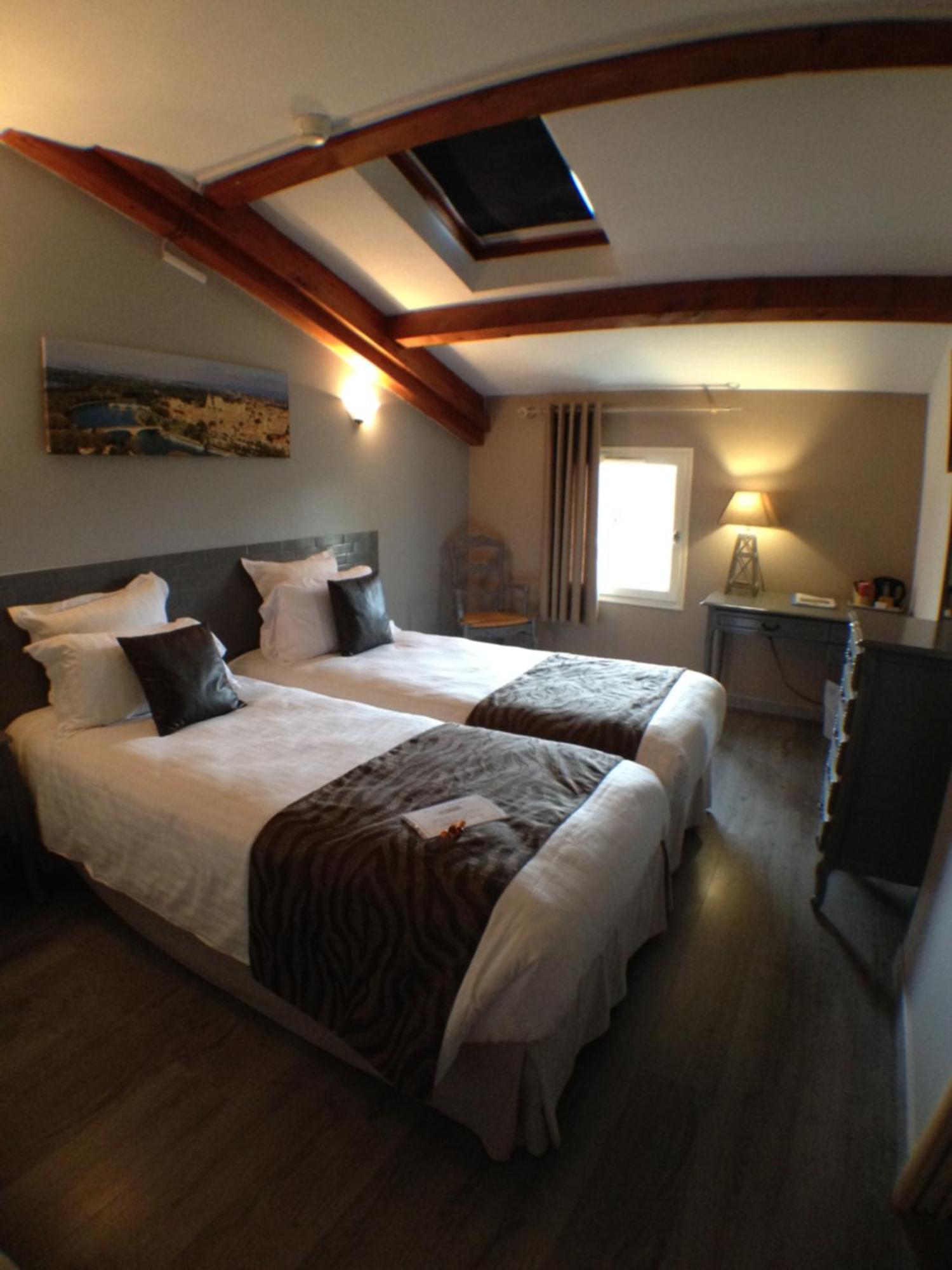 Logis Hotel La Ferme อาวีญง ภายนอก รูปภาพ